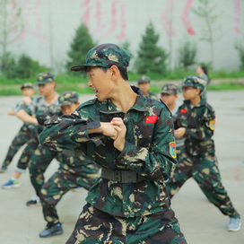 中国少年军旅7天军事体验夏令营