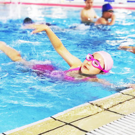 奥林修斯21天身体协调训练+小组负责制教学+多样化户外运动|游泳夏令营