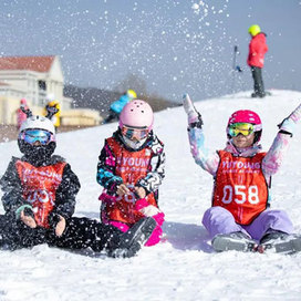 YuYoung青少年营地【北京石京龙雪场】5天冰雪走读冬令营|每日无忧专列+多种超高教练配比